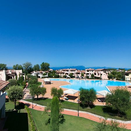Lugana Resort & Sporting Club Peschiera del Garda Buitenkant foto