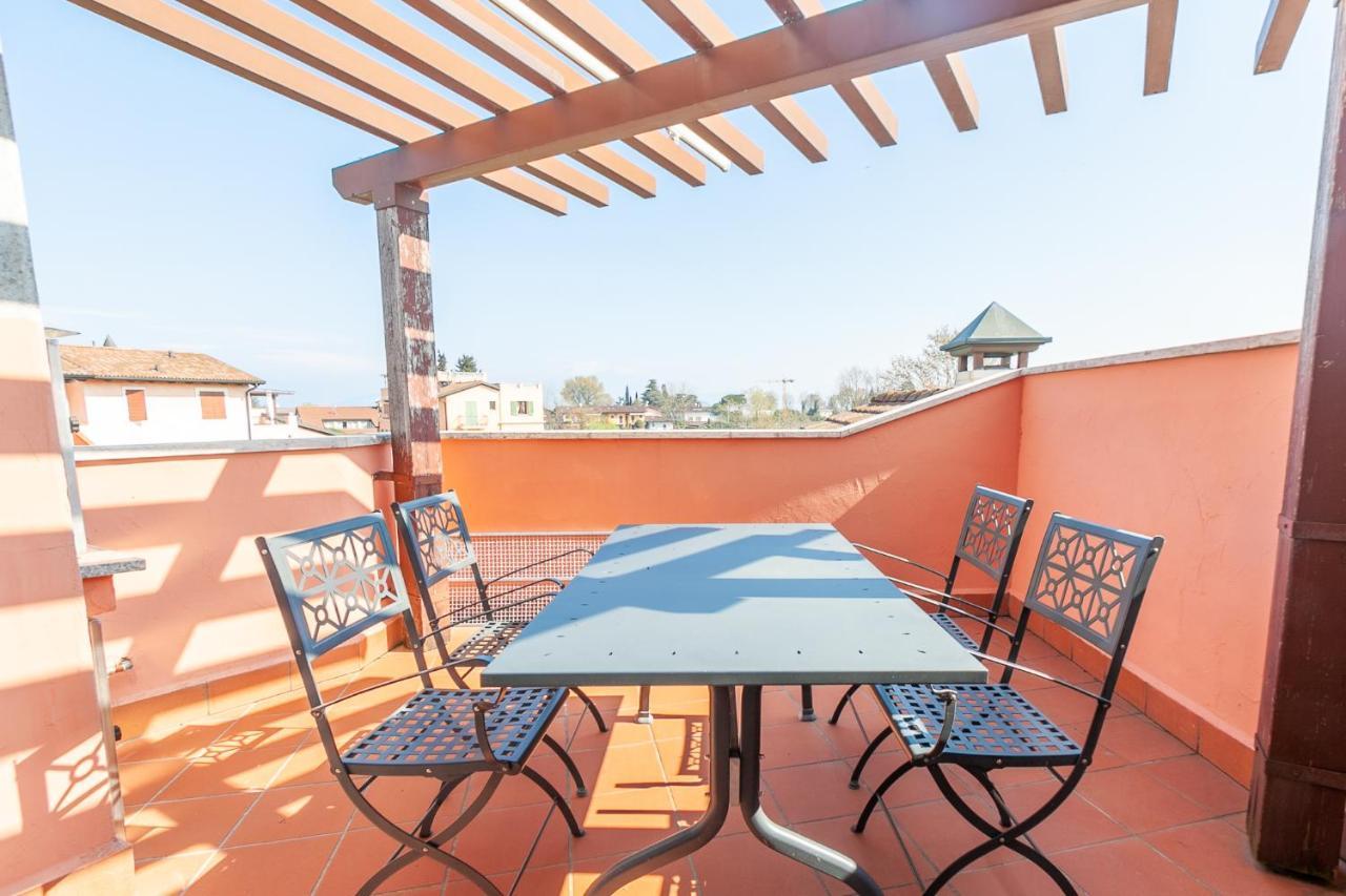Lugana Resort & Sporting Club Peschiera del Garda Buitenkant foto