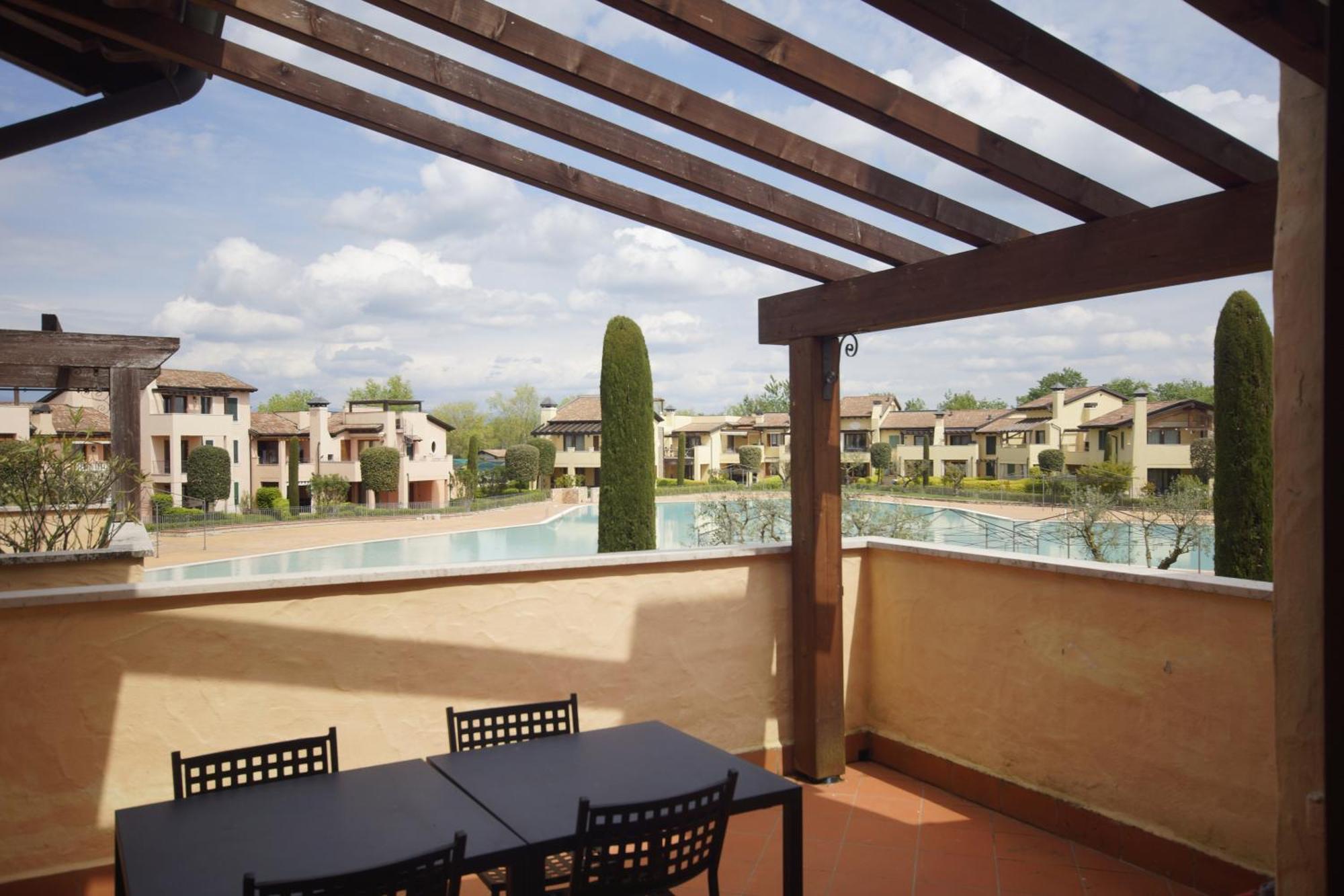 Lugana Resort & Sporting Club Peschiera del Garda Buitenkant foto