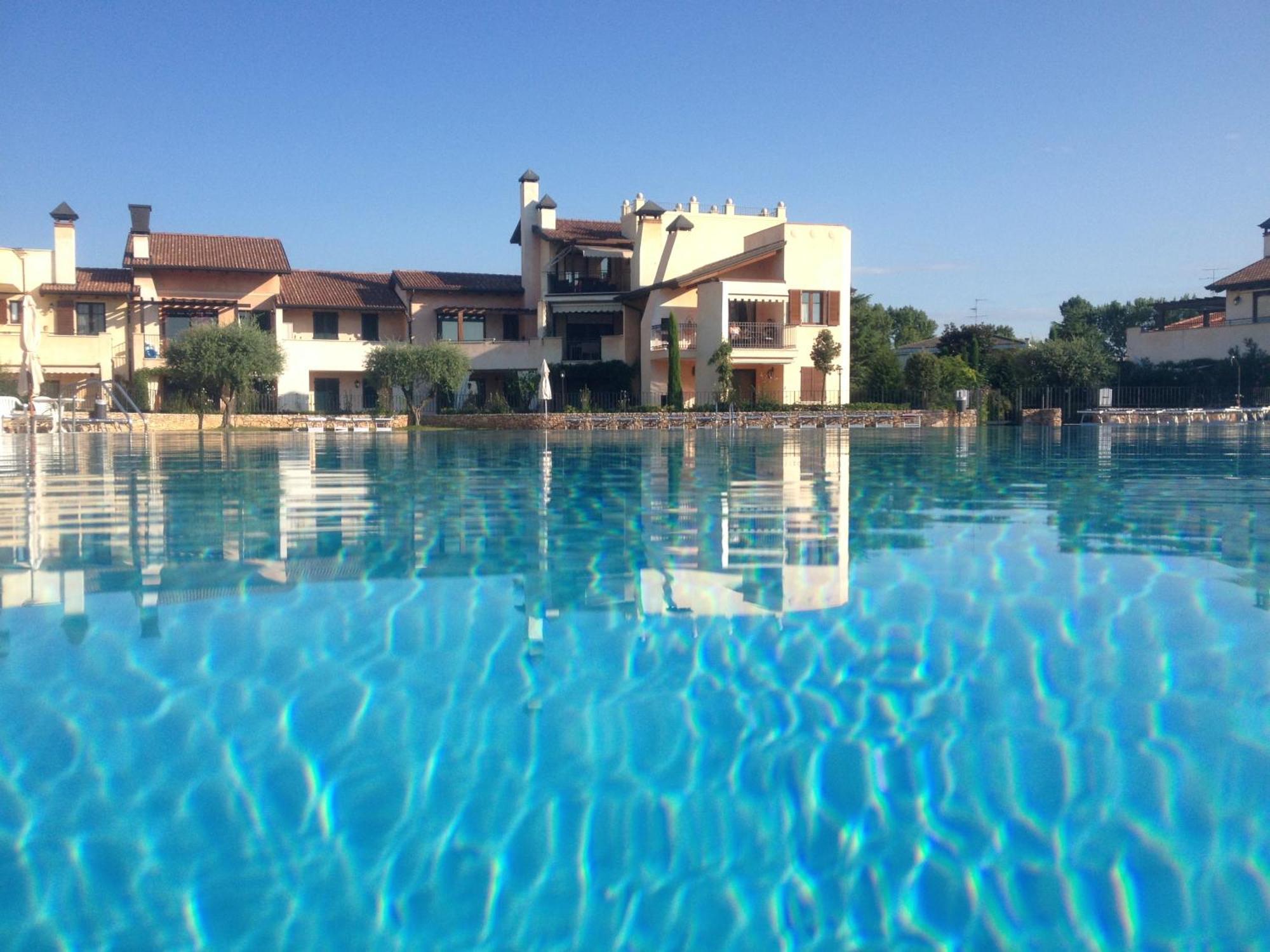 Lugana Resort & Sporting Club Peschiera del Garda Buitenkant foto